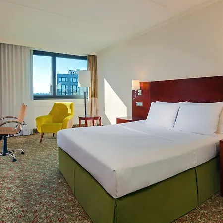 Courtyard By Marriott Duesseldorf Seestern-3